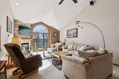 978 N Dewey Ave, Jefferson, WI 53549 - Photo 10