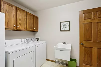 978 N Dewey Ave, Jefferson, WI 53549 - Photo 40