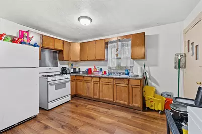 1718  Erie St, Racine, WI 53402 - Photo 8