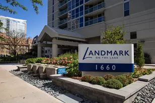 1660 N Prospect Ave, Milwaukee, WI 53202 - Photo 18