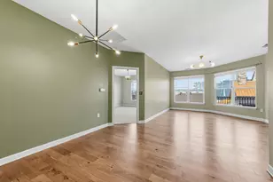 1619 N Farwell Ave, Milwaukee, WI 53202 - Photo 12