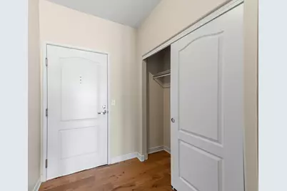 1619 N Farwell Ave #206, Milwaukee, WI 53202 - Photo 2