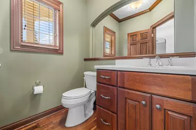 1432  Red Oak Dr #4, Hartford, WI 53027 - Photo 14