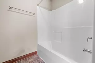 1432 Red Oak Dr, Hartford, WI 53027 - Photo 26