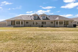 1432 Red Oak Dr, Hartford, WI 53027 - Photo 32