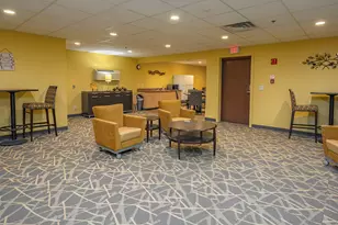 5200 S Tuckaway Blvd, Greenfield, WI 53221 - Photo 36