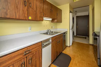 5200 S Tuckaway Blvd #270D, Greenfield, WI 53221 - Photo 22