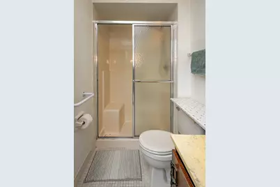 5200 S Tuckaway Blvd #270D, Greenfield, WI 53221 - Photo 16