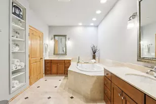 541 E Erie St, Milwaukee, WI 53202 - Photo 16