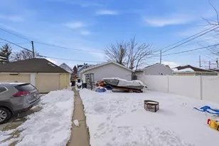 1955 S 57th St, West Allis, WI 53219 - Photo 4