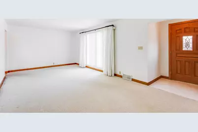 1503 S 25th St, Manitowoc, WI 54220 - Photo 4