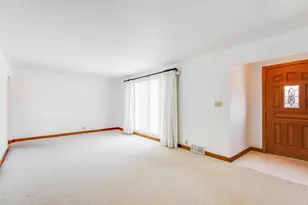 1503 S 25th St, Manitowoc, WI 54220 - Photo 4