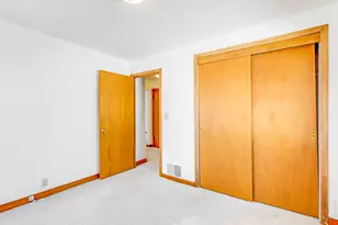 1503 S 25th St, Manitowoc, WI 54220 - Photo 10