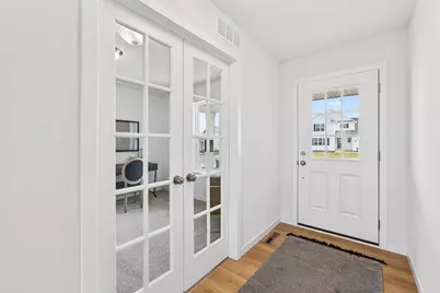 674  Stonefield Ln, Whitewater, WI 53190 - Photo 4