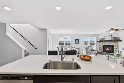 674  Stonefield Ln, Whitewater, WI 53190 - Photo 10