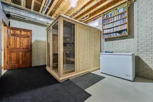 560 Birchwood Dr, Hartland, WI 53029 - Photo 48