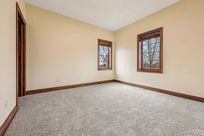 560  Birchwood Dr, Hartland, WI 53029 - Photo 34