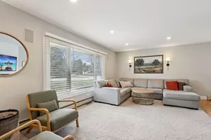 630 Pleasant Dr, Hartland, WI 53029 - Photo 8