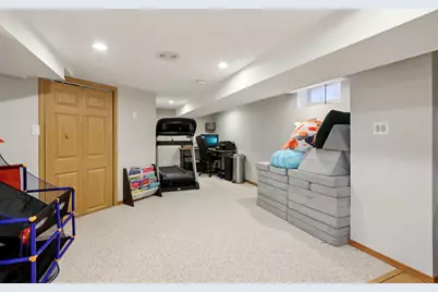 630  Pleasant Dr, Hartland, WI 53029 - Photo 20