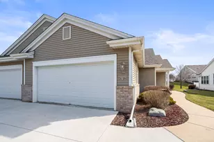 617 Hickory Hollow Rd, Racine, WI 53185 - Photo 34