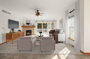 617 Hickory Hollow Rd, Racine, WI 53185 - Photo 2