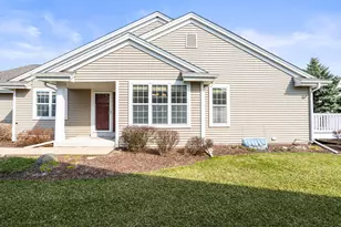 617 Hickory Hollow Rd, Racine, WI 53185 - Photo 1