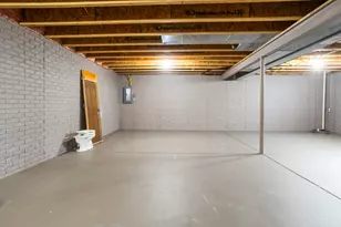 617 Hickory Hollow Rd, Racine, WI 53185 - Photo 42