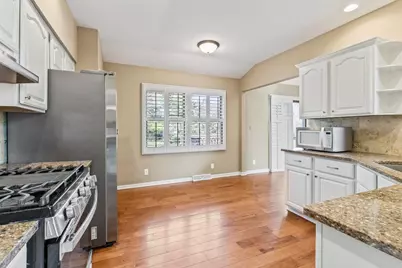 W260  Vista Dr, Ixonia, WI 53066 - Photo 14