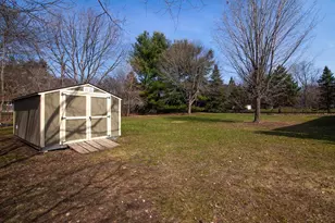 W260 Vista Dr, Ixonia, WI 53066 - Photo 4