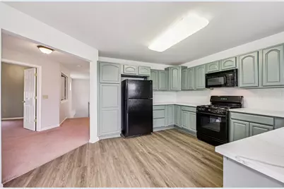 1151  Townline Rd #303, Lake Geneva, WI 53147 - Photo 10