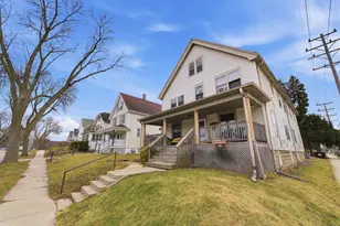 1601 S 85th St, West Allis, WI 53214 - Photo 10