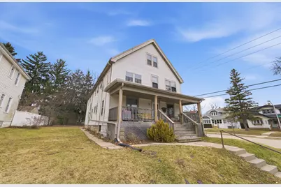 1601 S 85th St, West Allis, WI 53214 - Photo 2