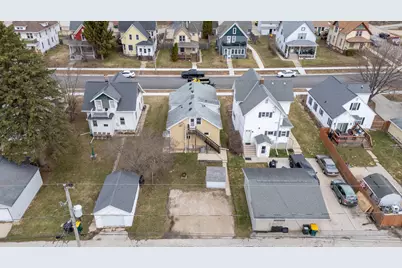 151  Edgewood Ln, West Bend, WI 53095 - Photo 6