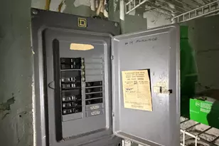 1565 S 57th St, West Allis, WI 53214 - Photo 16