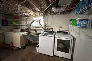 1565 S 57th St, West Allis, WI 53214 - Photo 26