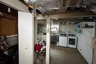 1565 S 57th St, West Allis, WI 53214 - Photo 12