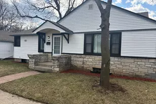 5879 N 29th St, Milwaukee, WI 53209 - Photo 2