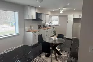 5879 N 29th St, Milwaukee, WI 53209 - Photo 4