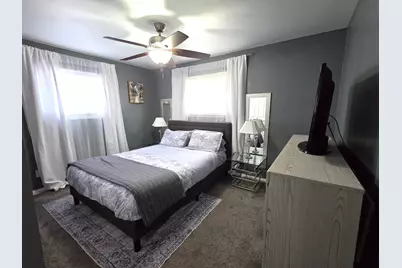 2811  Ruby Ave, Racine, WI 53402 - Photo 10