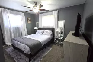 2811 Ruby Ave, Racine, WI 53402 - Photo 10