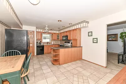 6015 S 18th St, Milwaukee, WI 53221 - Photo 10