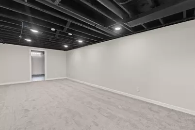 2459 S 82nd St, West Allis, WI 53219 - Photo 18