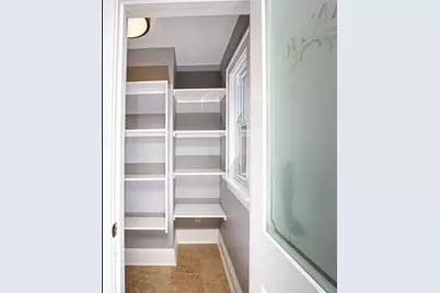 1845 N Warren Ave #1847, Milwaukee, WI 53202 - Photo 28