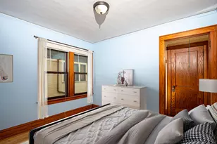 1845 N Warren Ave, Milwaukee, WI 53202 - Photo 22