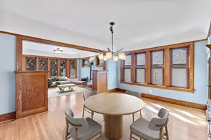 1845 N Warren Ave, Milwaukee, WI 53202 - Photo 8