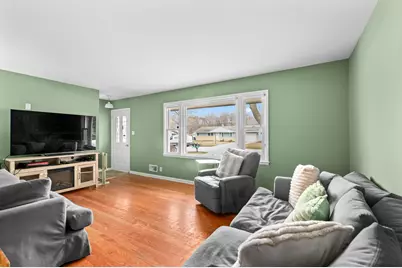 6383 W Darnel Ave, Brown Deer, WI 53223 - Photo 10