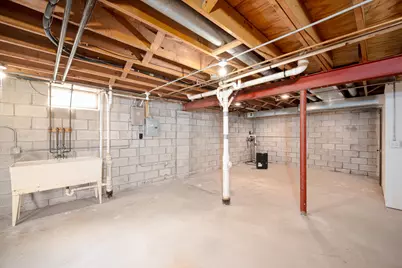 9508 W Maple Ct #01, West Allis, WI 53214 - Photo 20