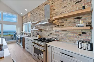 1082 Seanma Wynd, Port Washington, WI 53074 - Photo 12