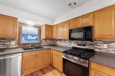 6463 N 55th St, Milwaukee, WI 53223 - Photo 4