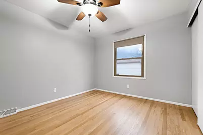 6463 N 55th St, Milwaukee, WI 53223 - Photo 10